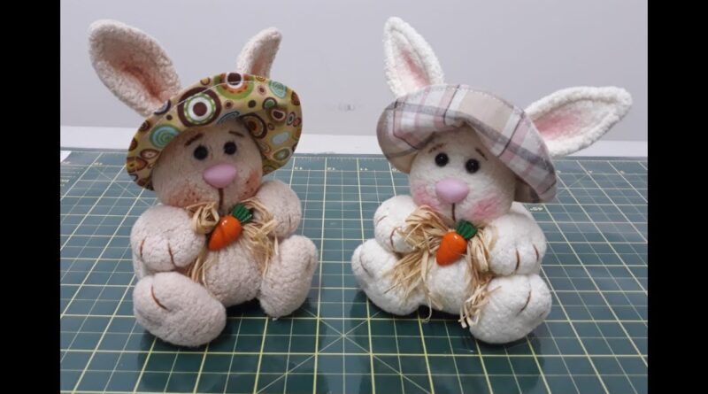 آموزش برش و دوخت عروسک خرگوش پولیشی همراه با الگوی برش و ویدئو به زبان پرتغالی